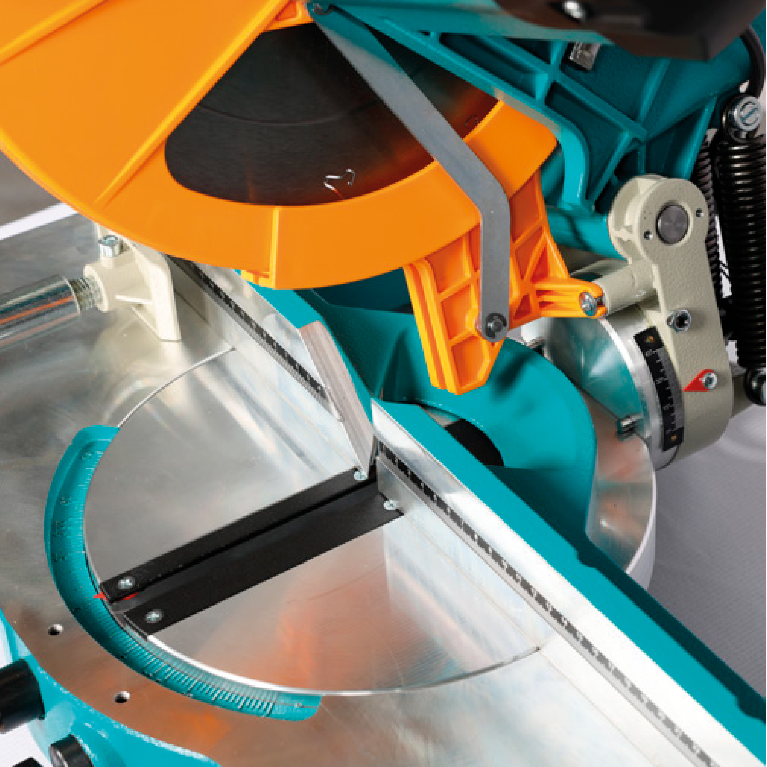 CORTADORA PORTÁTIL 𝗞𝗬 𝟯𝟭𝟬 𝗕 - Imagen 4